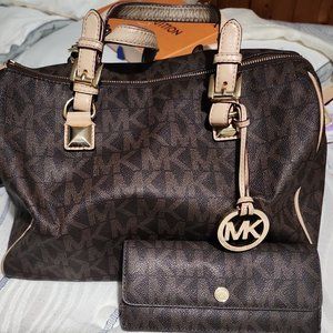 Purse and Wallet